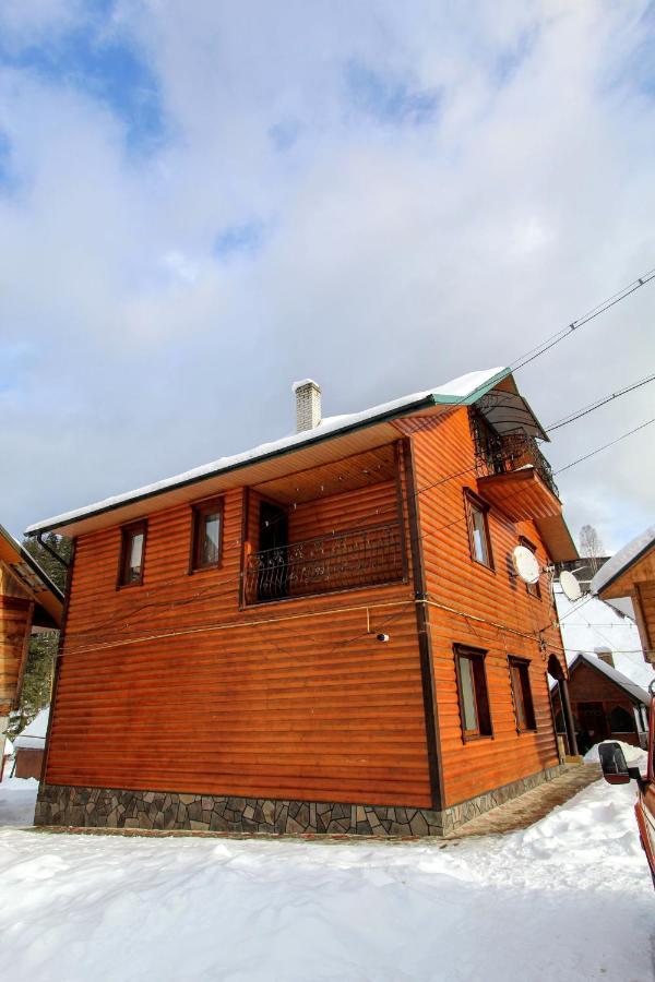 Cottage "Kliverent" Iaremcea Exterior foto
