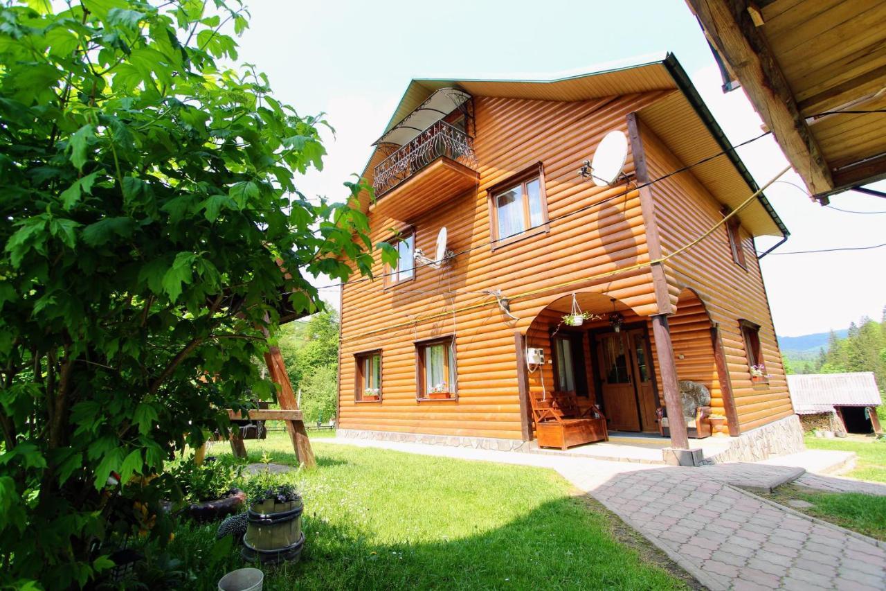 Cottage "Kliverent" Iaremcea Exterior foto